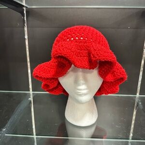 Red Crochet wavy brim hat NEW